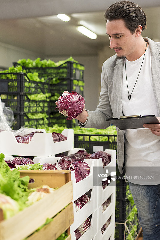 仓库工作场景图片素材