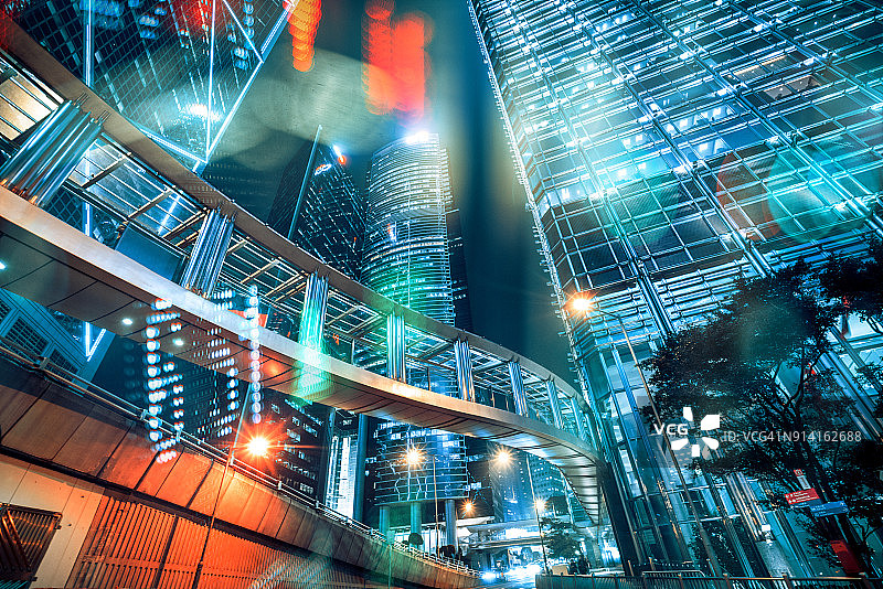 香港摩天大楼上的股市交易所数据图片素材