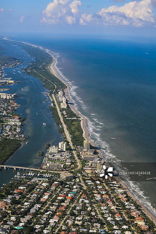朱庇特海滩入口的鸟瞰图图片素材