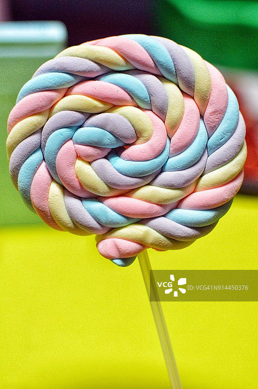 棉花糖棒棒糖竖版图片素材