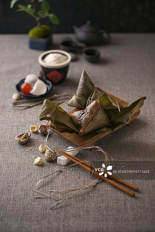 中国美食糯米粽子图片素材