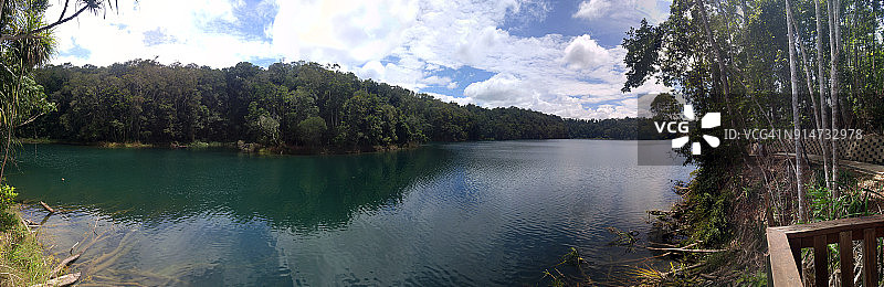 火山湖图片素材