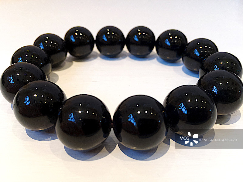 黑曜石珠子手链图片素材