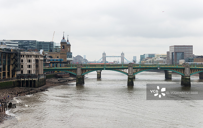 伦敦泰晤士河风光图片素材