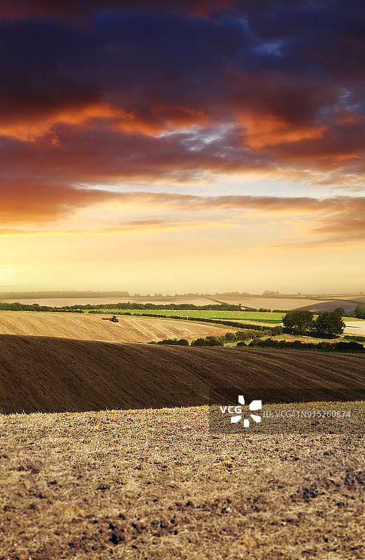 林肯郡丘陵农耕风光图片素材