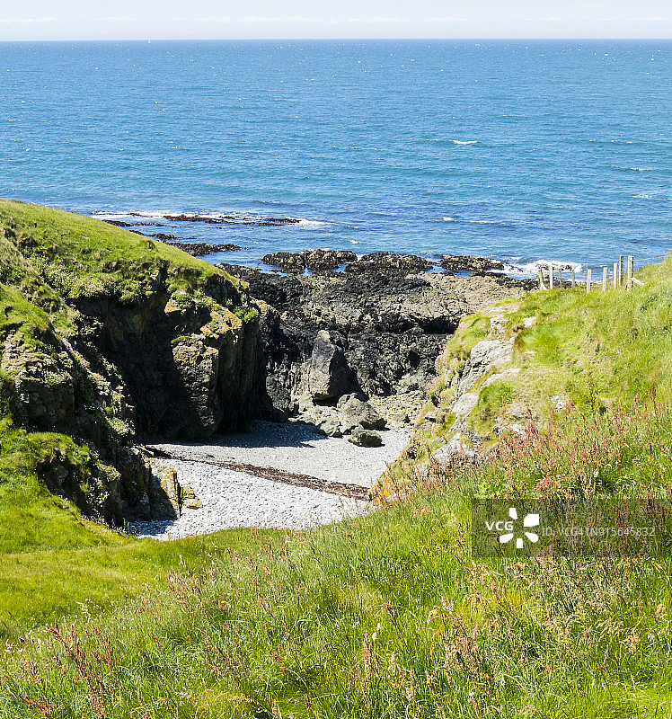 Traeth Penllech附近的海湾：Lleyn半岛上的威尔士海岸小路图片素材