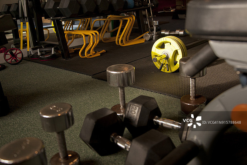 健身房锻炼图片素材