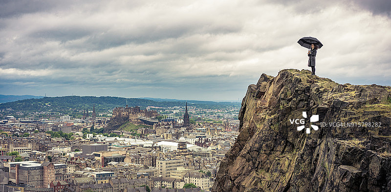 爱丁堡雨景全景图片素材