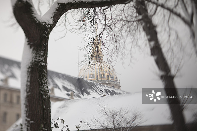 巴黎雪景图片素材