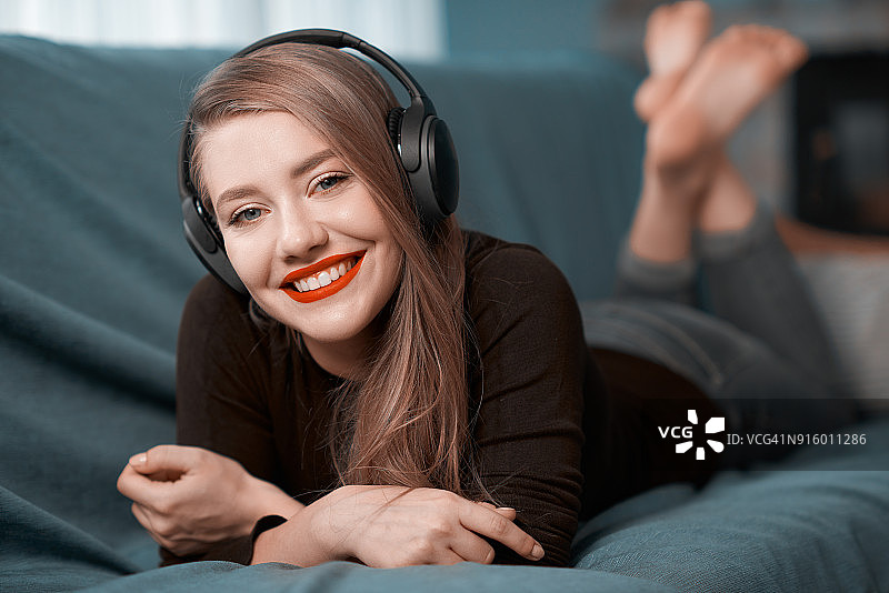 享受美妙音乐图片素材