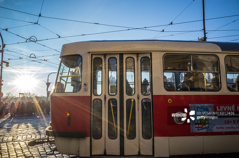 捷克共和国布拉格的城市有轨电车图片素材