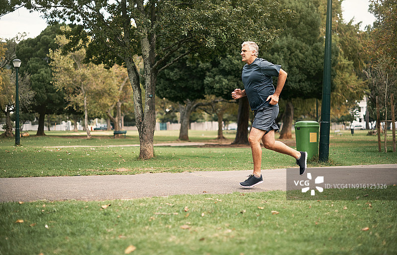 专注成就健康体魄图片素材