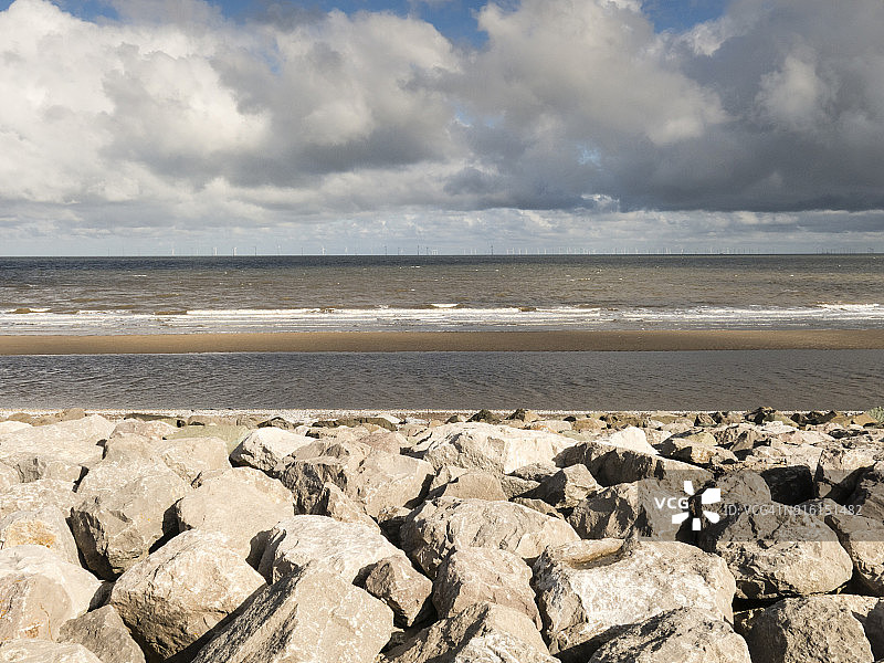 瑞尔附近的海滩：威尔士海岸小路图片素材