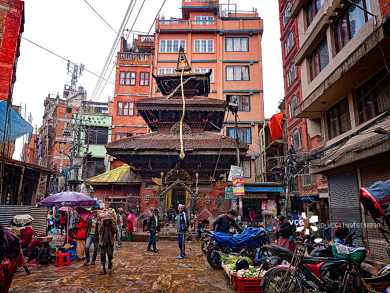 2017年3月11日尼泊尔加德满都的雨景图片素材