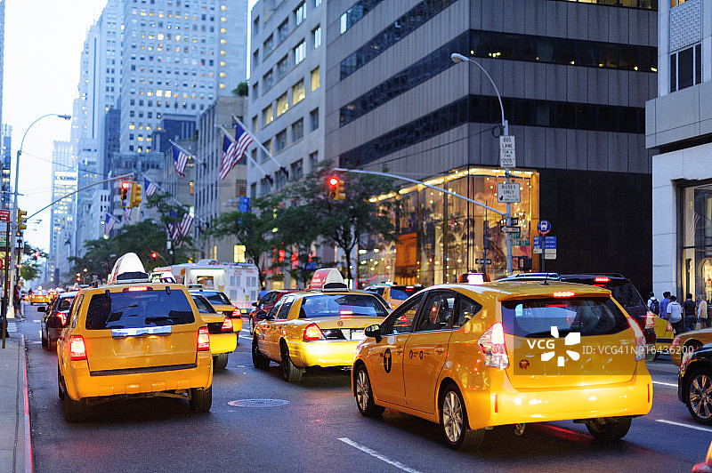 第五大道高峰期交通拥堵图片素材