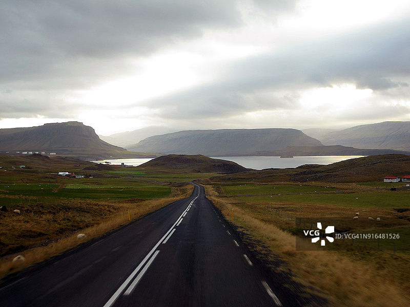 通往阿克拉内斯的路，冰岛图片素材