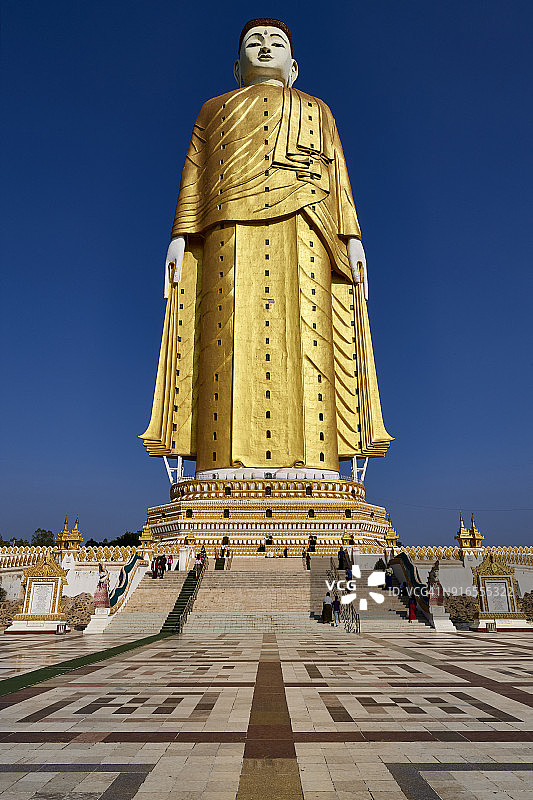 缅甸蒙育瓦摩诃菩提大塔昂立佛图片素材