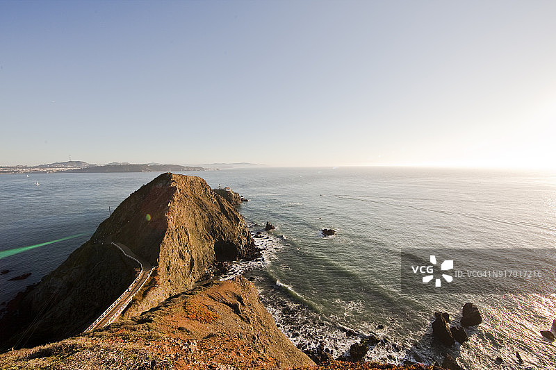 俯瞰博尼塔角和灯塔，金门大桥以北图片素材
