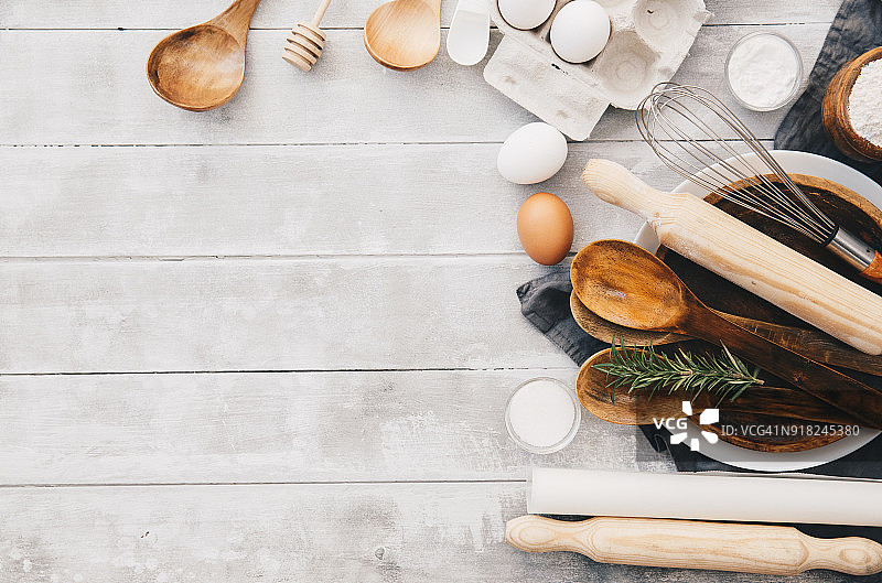 烘焙食材和用具摆拍（顶视图）图片素材
