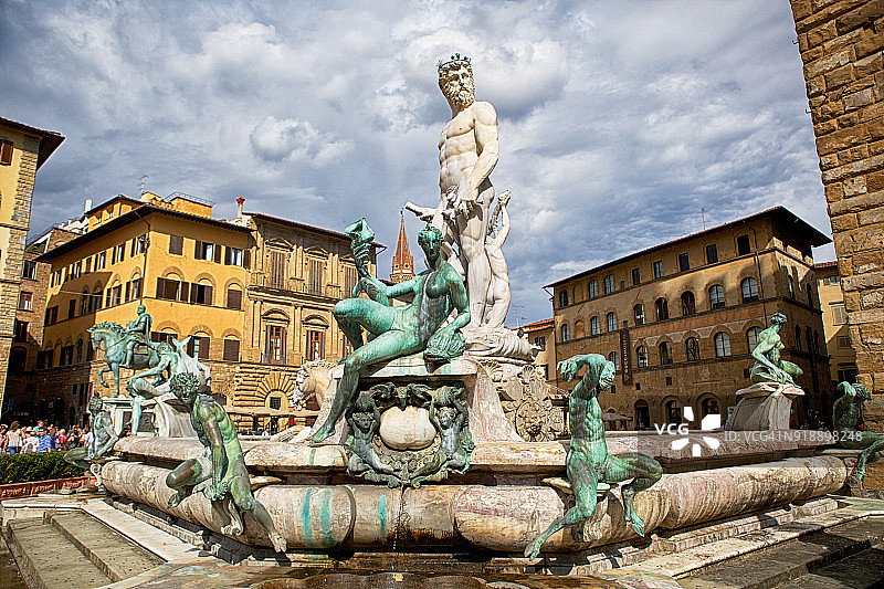 意大利佛罗伦萨的海王星喷泉图片素材