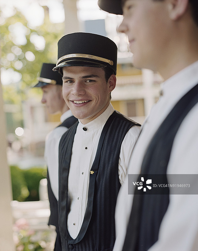 戴帽子的人图片素材