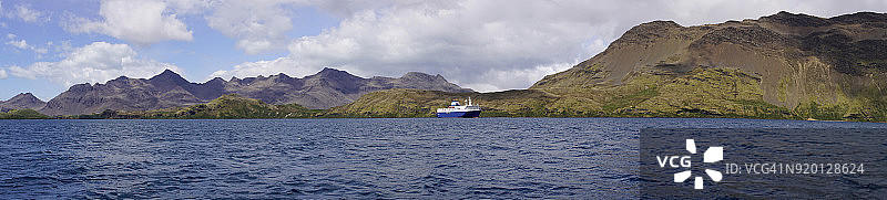 漂流的巡洋舰，全景，南乔治亚岛图片素材