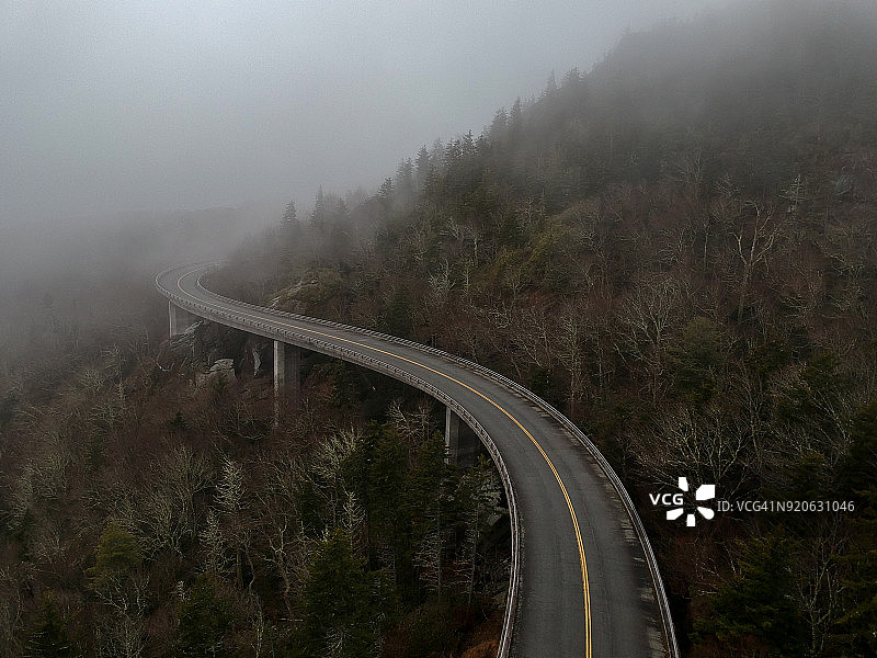 林恩峡湾高架桥航拍 6图片素材
