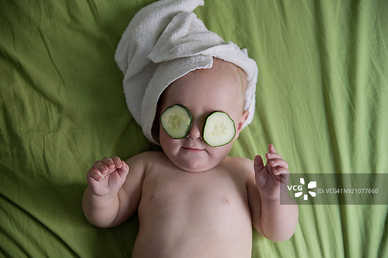 宝宝面部护理图片素材