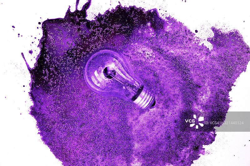 钨丝造型独特的紫外线灯，潮流色彩概念图片素材