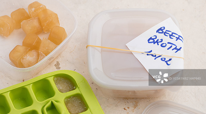 冷冻牛肉汤块的存储图片素材