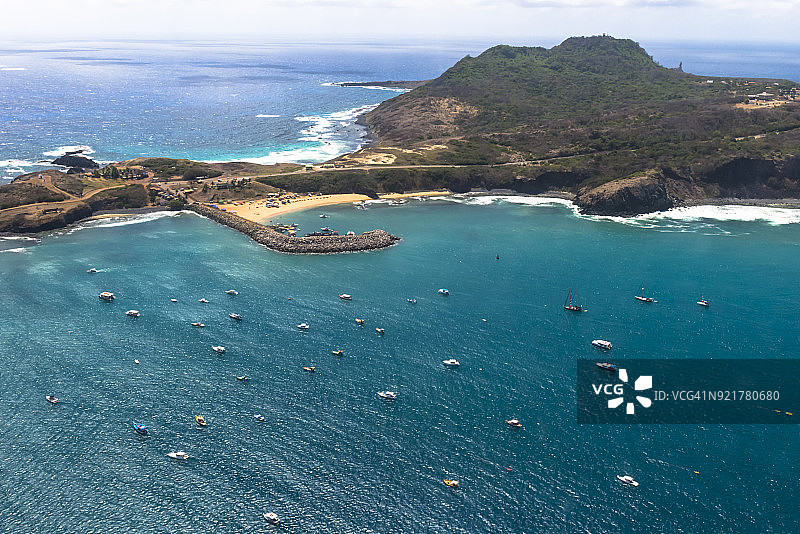 巴西费尔南多·迪诺罗尼亚，圣安东尼奥港图片素材