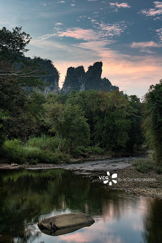 泰国新年日出图片素材