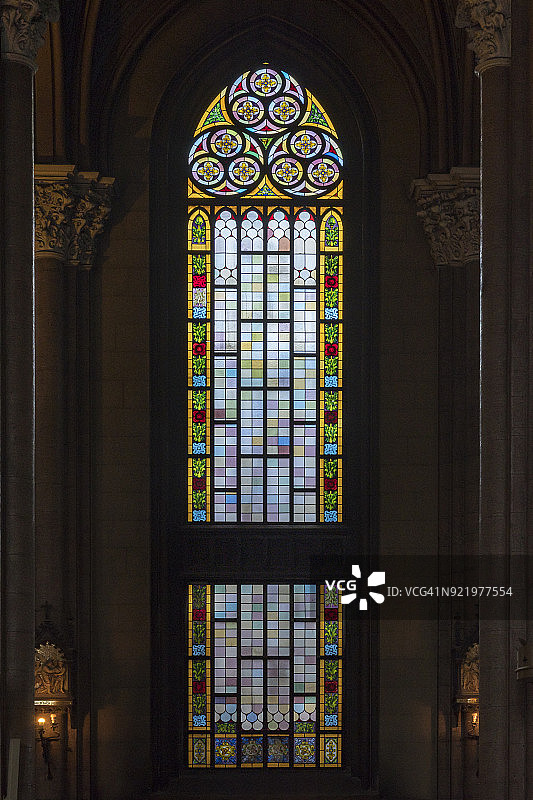 土耳其伊斯坦布尔圣安托万罗马天主教堂内部景观图片素材
