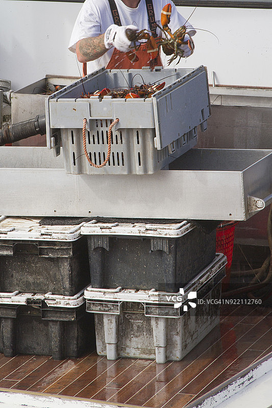 渔民卸货图片素材