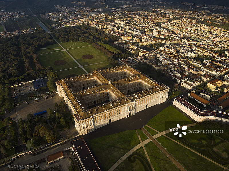 卡塞塔城市景观鸟瞰图图片素材
