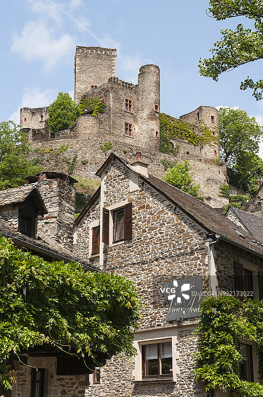 贝尔卡斯泰尔村和城堡图片素材