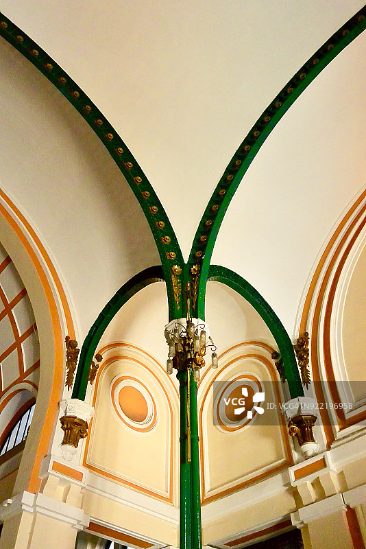 西贡中央邮局内部拱门细节图片素材