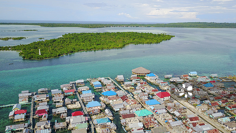 印度尼西亚苏拉威西岛瓦卡托比的巴瑶族图片素材