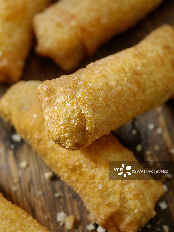 自制蛋卷配蘸酱图片素材