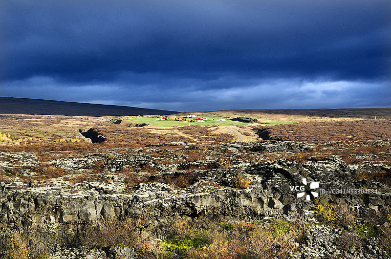 秋季的熔岩瀑布图片素材