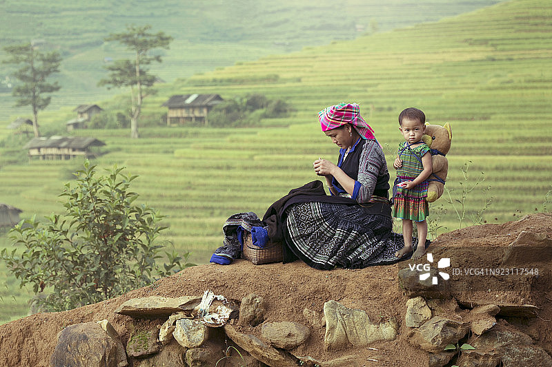 母亲和女儿图片素材