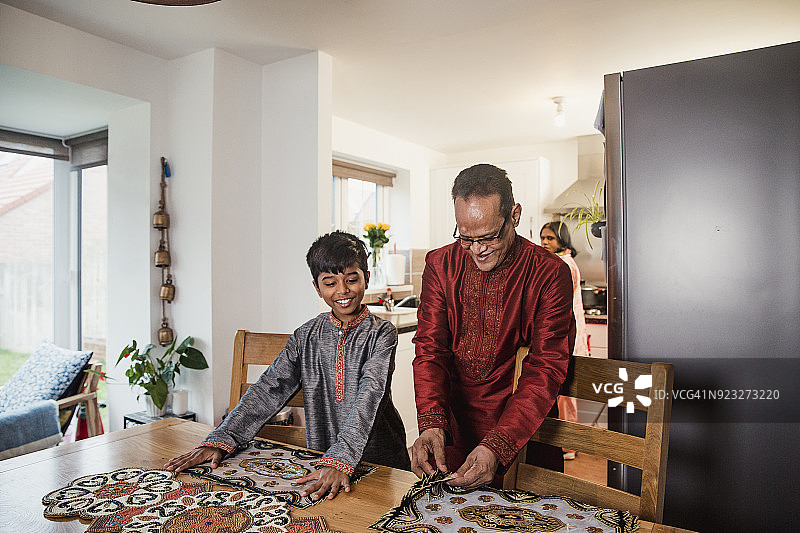 餐桌布置图片素材