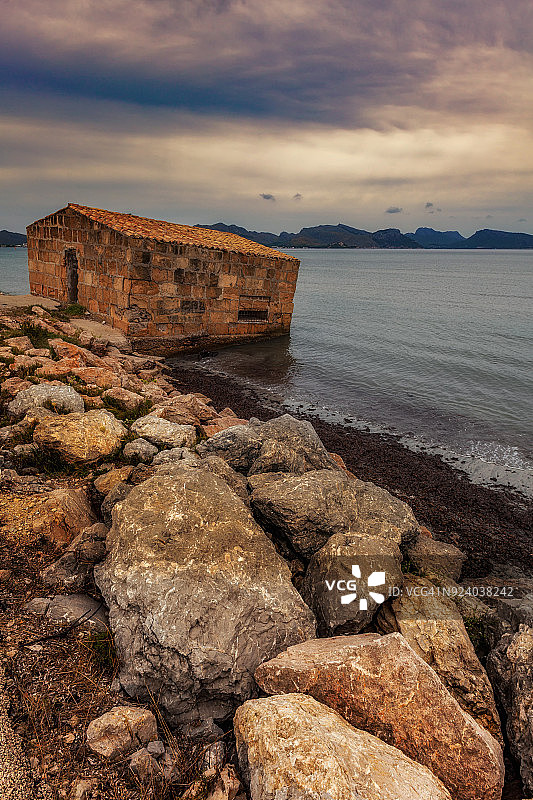 旧船库图片素材