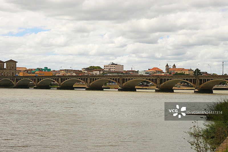 巴西和乌拉圭之间的国际边界图片素材