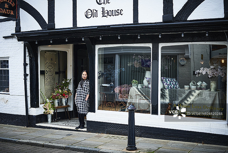 精品店老板的画像图片素材