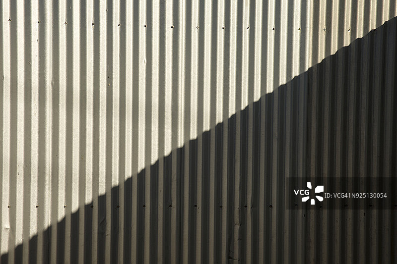 瓦楞铁栅栏图片素材