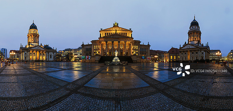 雨后的柏林宪兵广场全景（德国柏林）图片素材