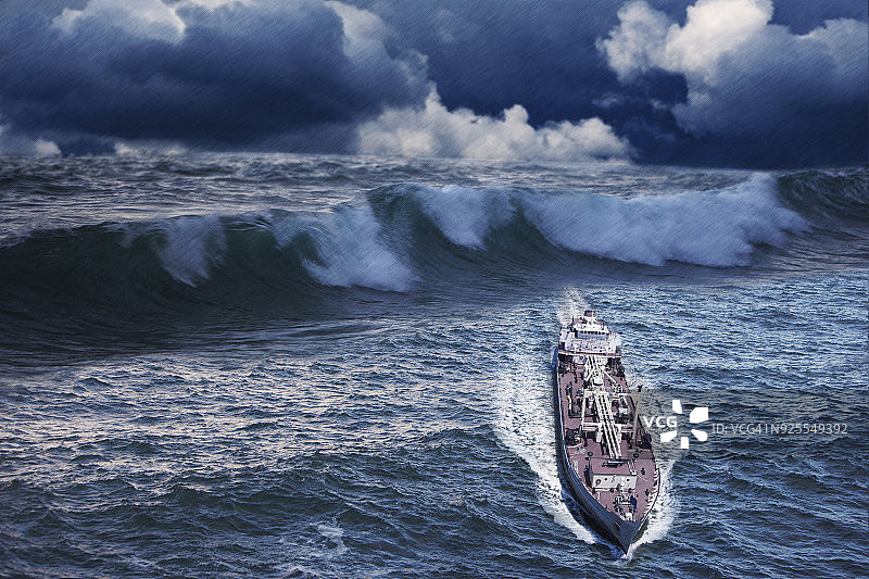货轮后面的巨浪图片素材