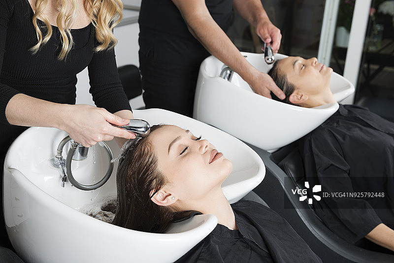 洗头发图片素材