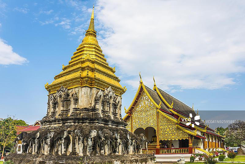 清曼寺佛塔与大象雕像，泰国清迈图片素材